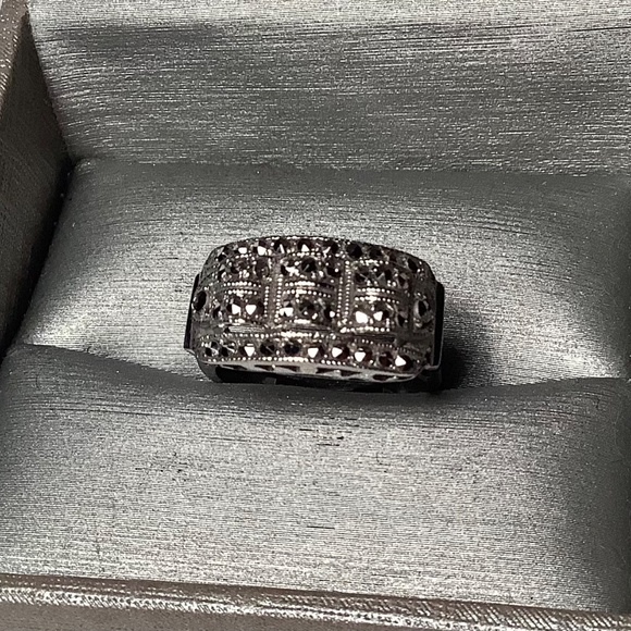 Antique Cut Sterling Silver Dinner Ring - Picture 3 of 5